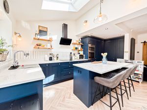 Photo 7- click for photo gallery